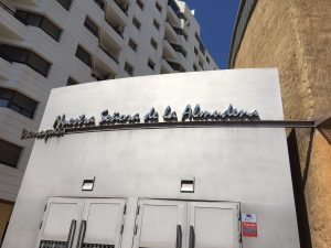 Rótulo corpóreo de letras de acero inoxidable Parroquia